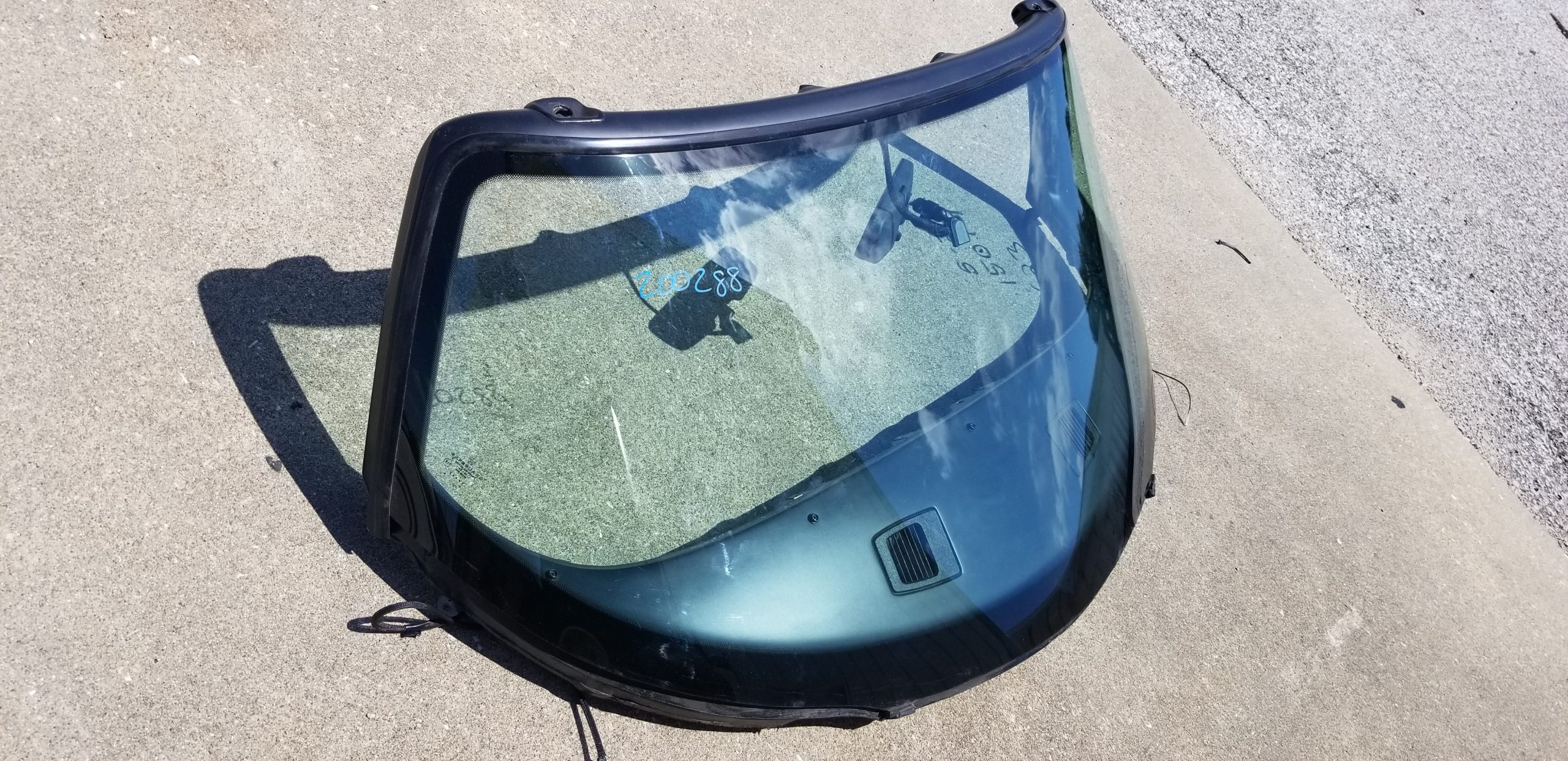 Gen 1 windshield and frame - Image 3