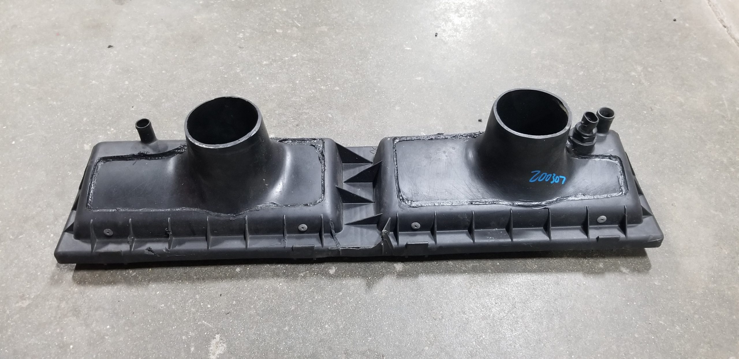 Gen 1 air filter box half