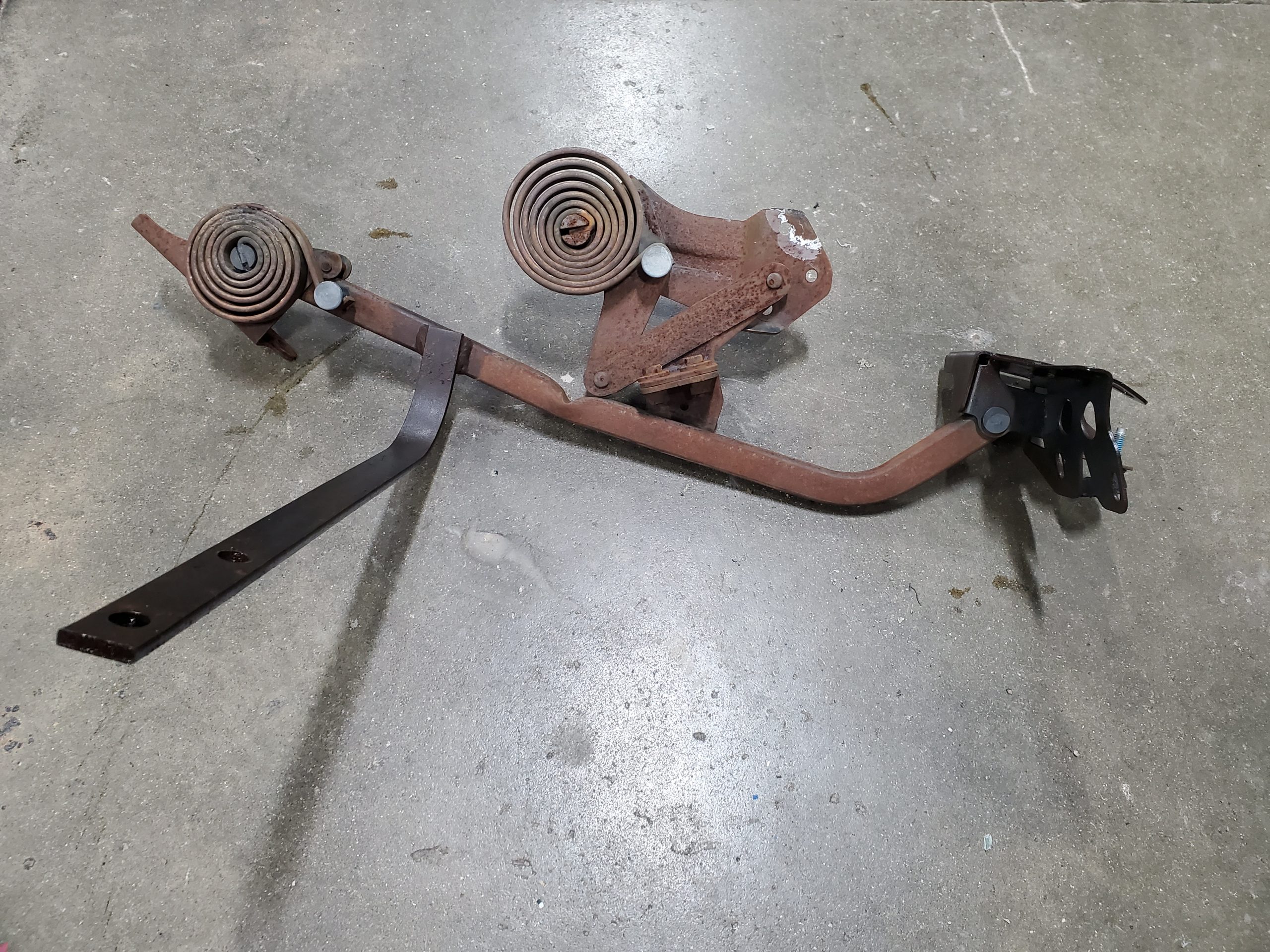 Gen.2 right hood hinge assm - Image 3