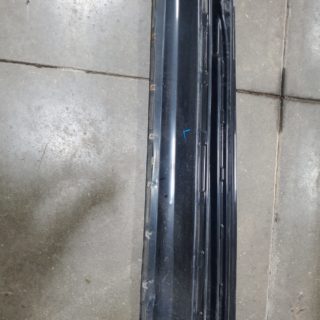 2005 SRT10 Ram door cladding bracket