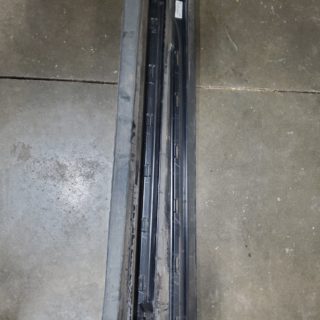 2005 SRT10 Ram door cladding bracket