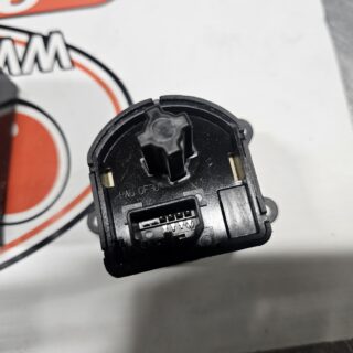 Gen.3 NIB Passenger Airbag Disarm Switch